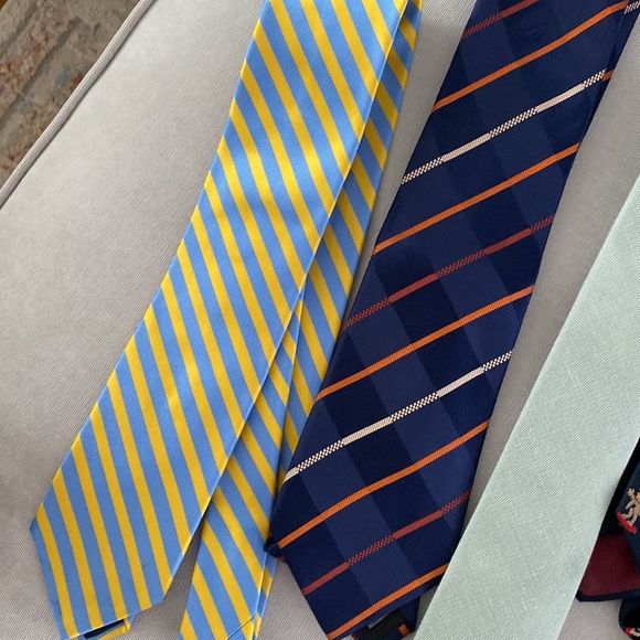 7 silk ties - Picture 2 of 4